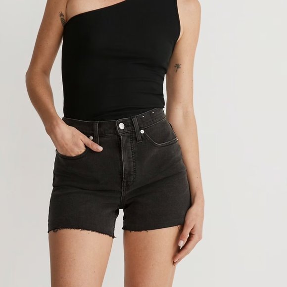 Madewell Black High-Rise Denim Shorts - Picture 3 of 7